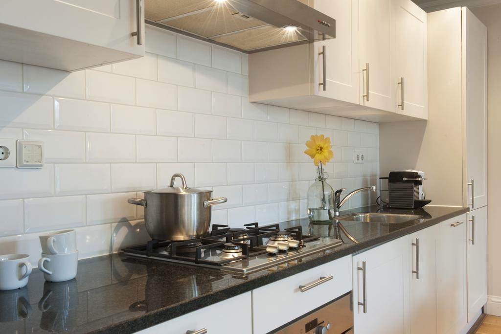 Canal Studio Apartment Amsterdam Rum bild